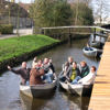 met de boot door giethoorn